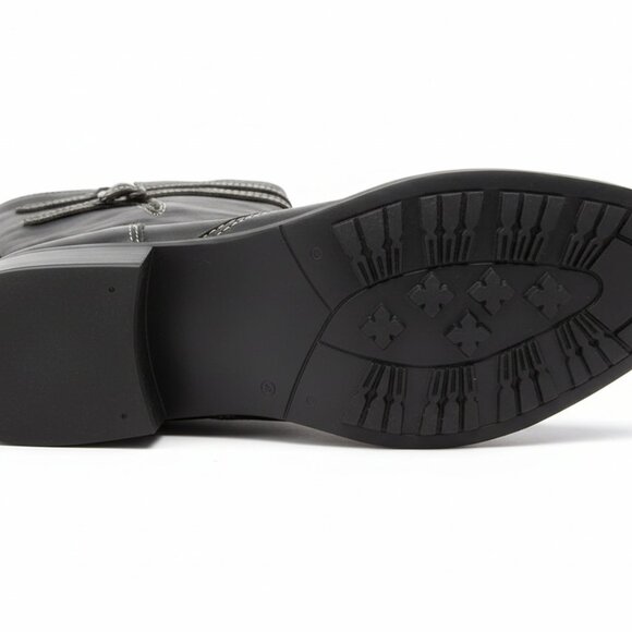 Boots - Picture 4 of 7